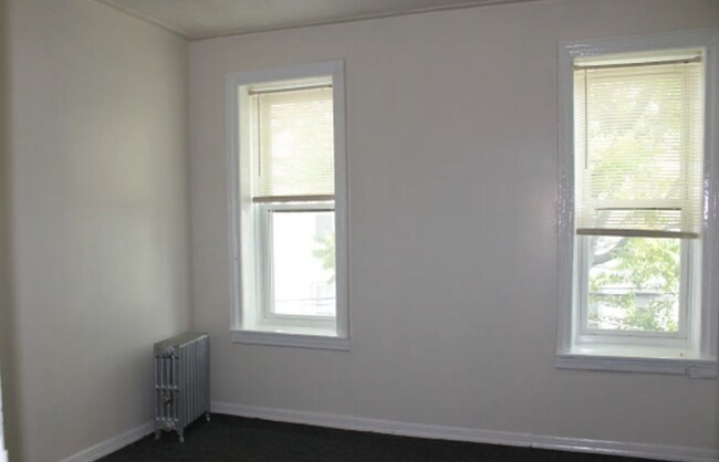 Foto del edificio - 580 E 93rd St