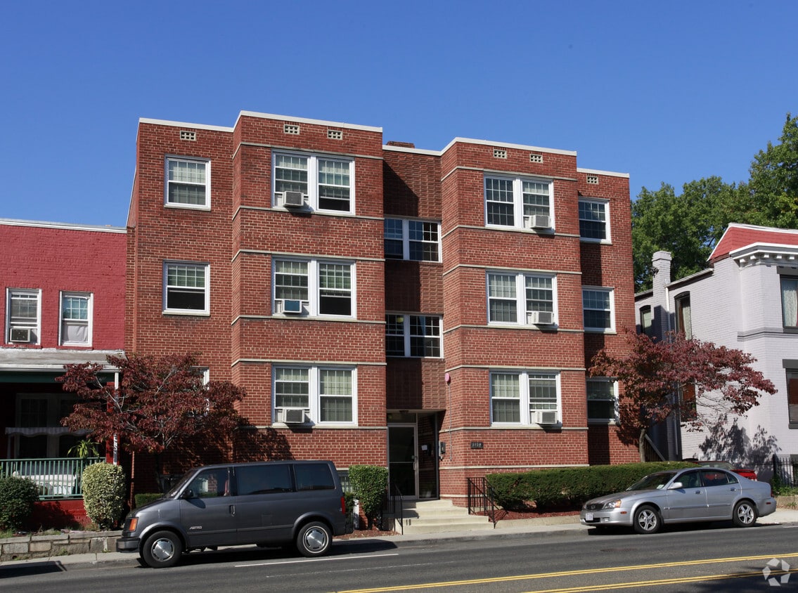 Building Photo - 3128 Sherman Ave NW