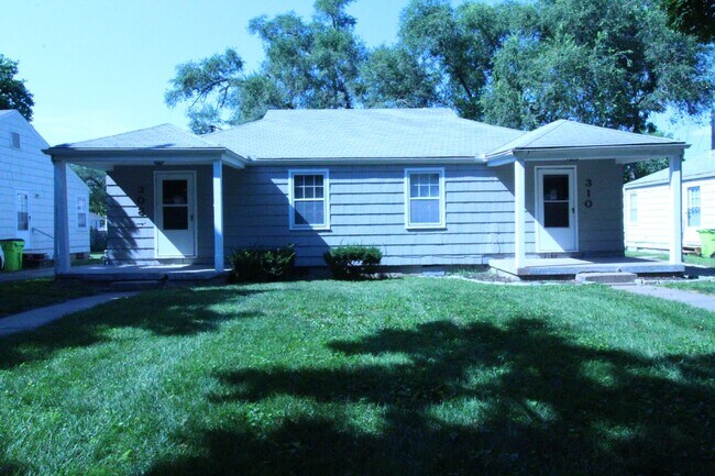 Foto del edificio - One Bedroom Duplex in North Kansas City