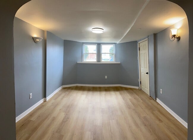 Photo - 3755 S Winchester Ave Apartment