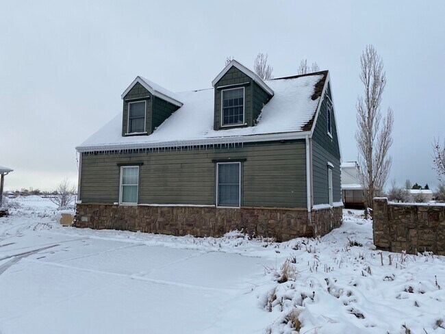 Building Photo - 1267 Burke Ln