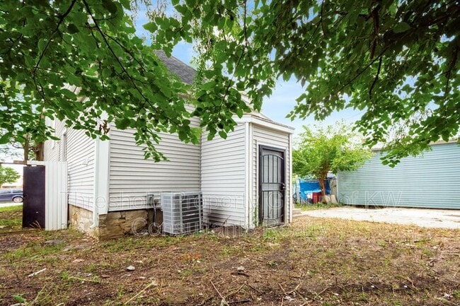 Foto del edificio - 865 Old Leonard Ave