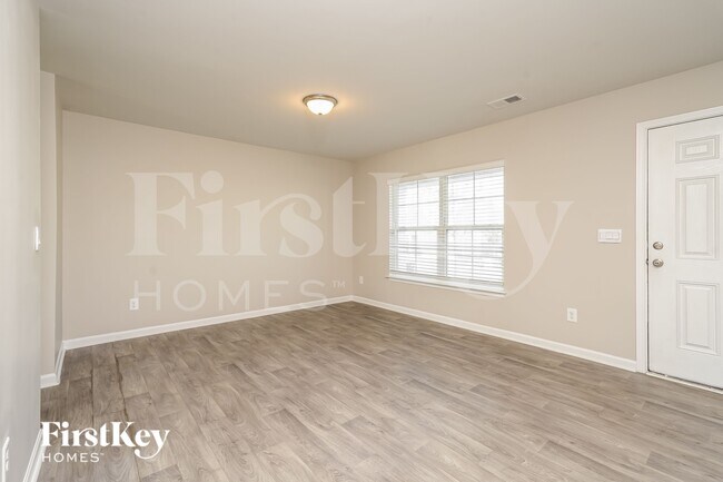Foto del edificio - 6850 Keeneland Dr
