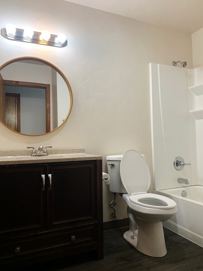 Building Photo - 1431 Diablo Dr