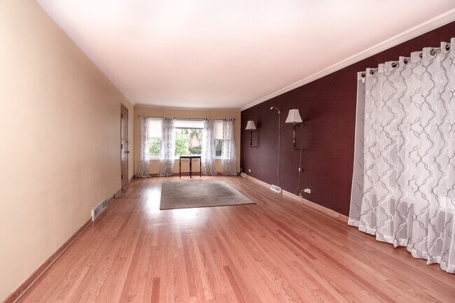 Foto del edificio - 4938 N Monitor Ave