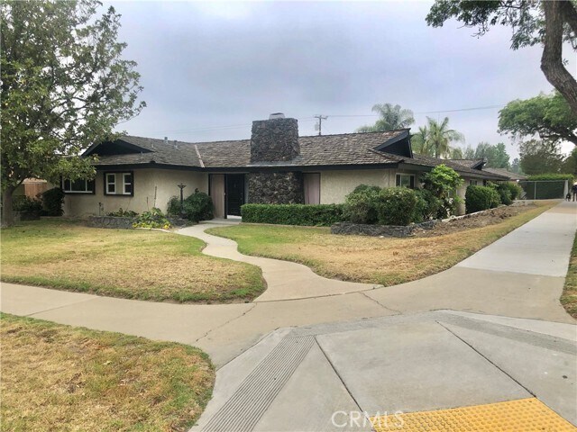 Primary Photo - 1397 N 3rd Ave