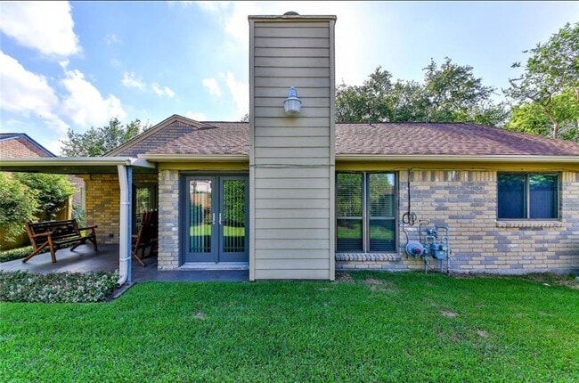 Building Photo - 1511 Brook Meadow Dr