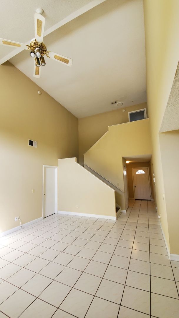 Building Photo - Updated Meadow Woods 4 Bedroom Home