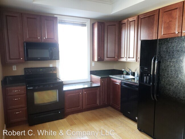 Building Photo - 2 br, 1 bath House - 295 Ridge Road Unit 4