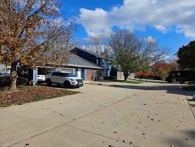 Building Photo - 2555 Clayton Blvd