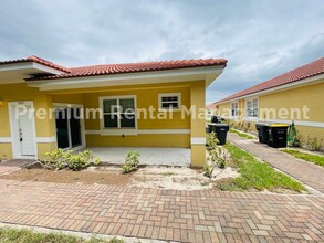 Building Photo - 1601 Cumin Dr