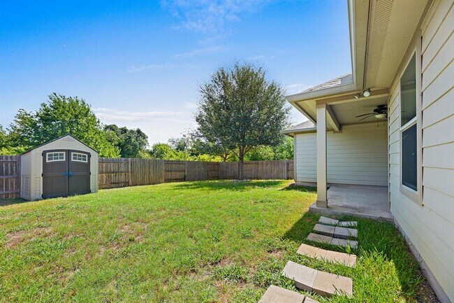 Foto del edificio - 1525 Tranquility Ln