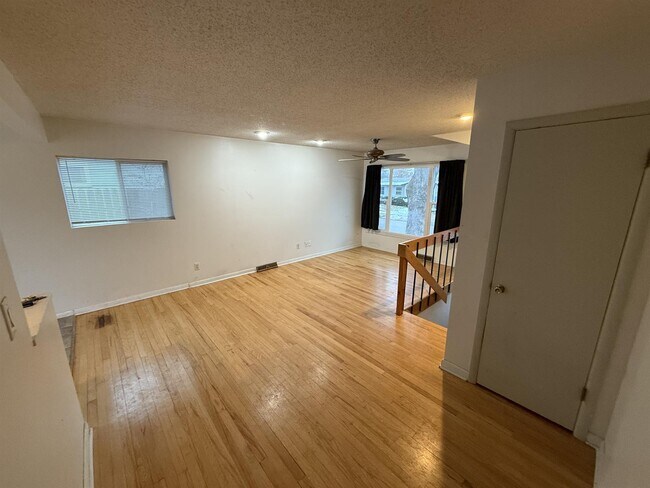 Building Photo - 1520 Crosby Ln