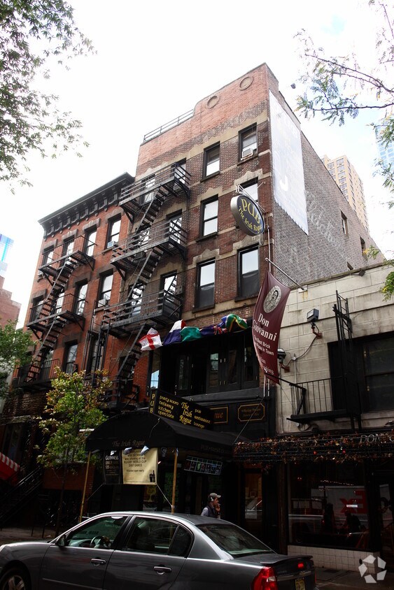 Primary Photo - 356 44th St