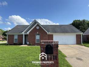 Building Photo - 10449 Curtis Dr