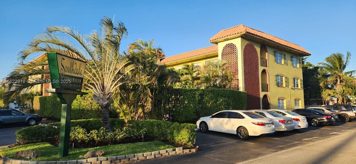 Foto principal - 1100 NE 9th Ave