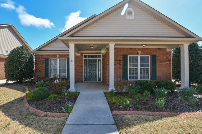 Building Photo - 260 Old Overton Dr