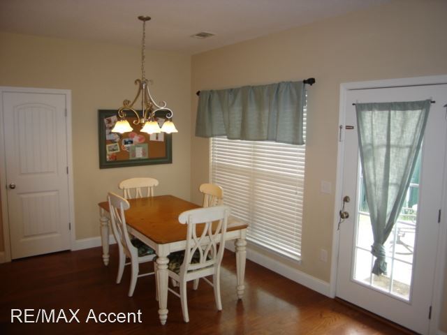 Building Photo - 5 br, 3 bath House - 120 Tupelo Trail