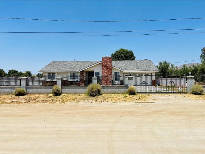 Primary Photo - 29790 Cadena Dr