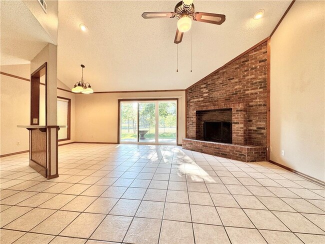 Building Photo - 2722 Coy Kaylor Dr