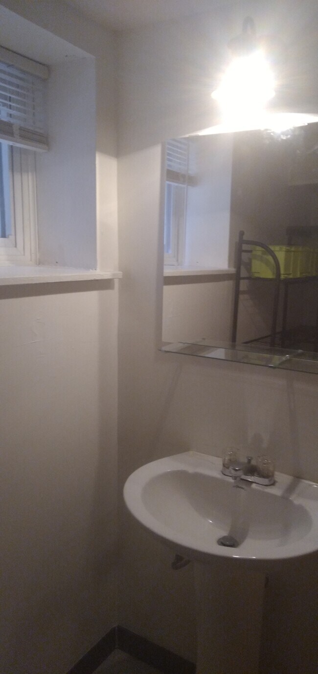Bathroom - 5106 Wayne Ave