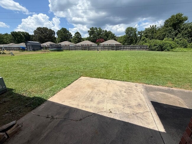 Building Photo - 1826 Ingalls Ln