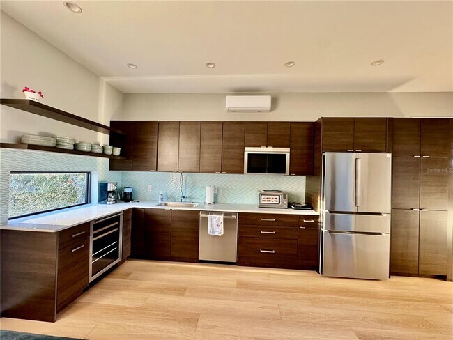 Foto del edificio - 1324 S Daytona Ave