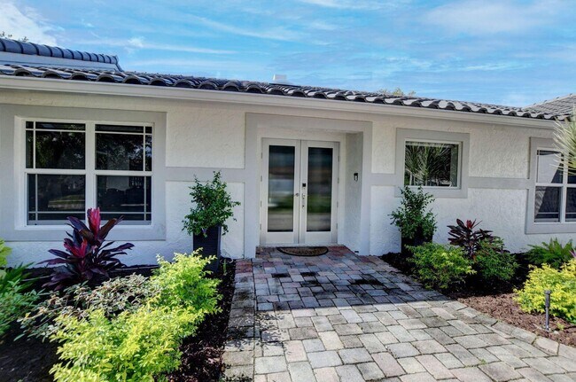 Building Photo - 7548 Estrella Cir