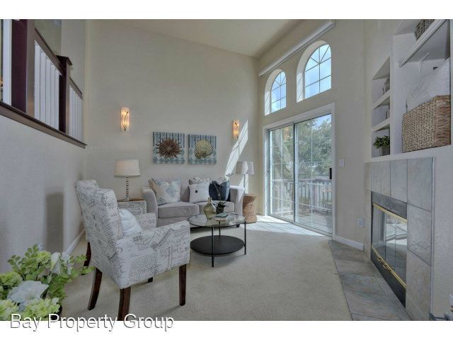 Building Photo - 2 br, 2.5 bath House - 376 Meridian Drive