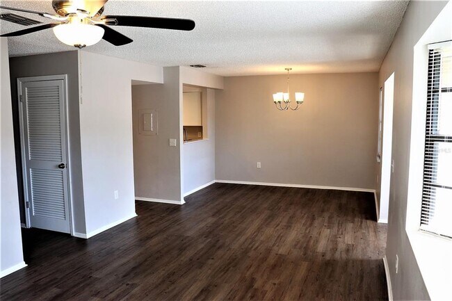 Foto del edificio - 11616 Baywood Meadows Dr