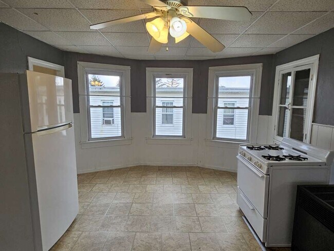 Foto del edificio - 20 Kosta St