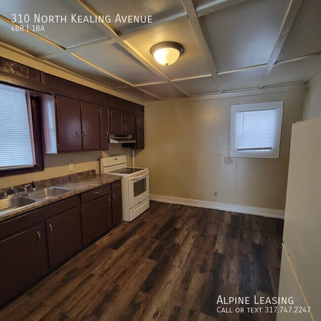 Building Photo - 310 N Kealing Ave