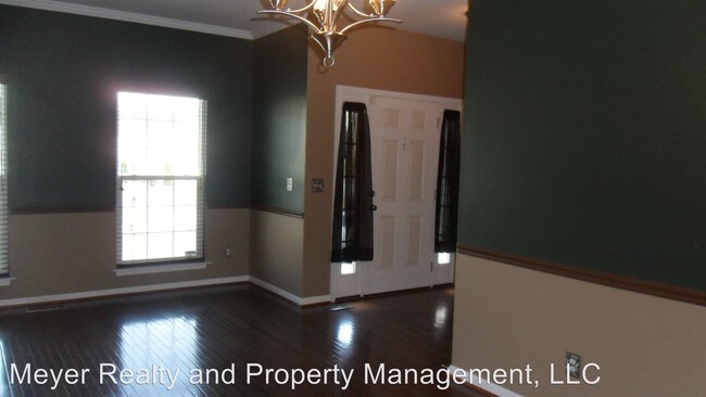 Building Photo - 4 br, 3.5 bath House - 1014 River Walk Street