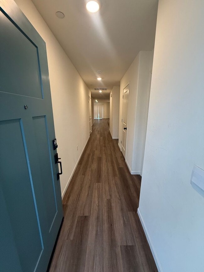 Building Photo - Beautiful 4BD/3BA Single-Family Home Solar, Battery Backup & Move-In Ready