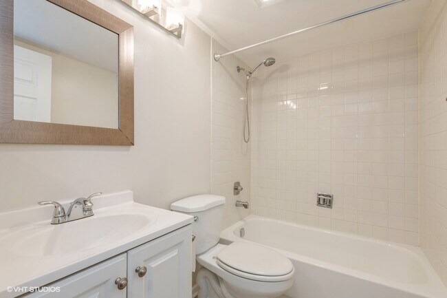 Foto del edificio - 1010 Wesley Ln