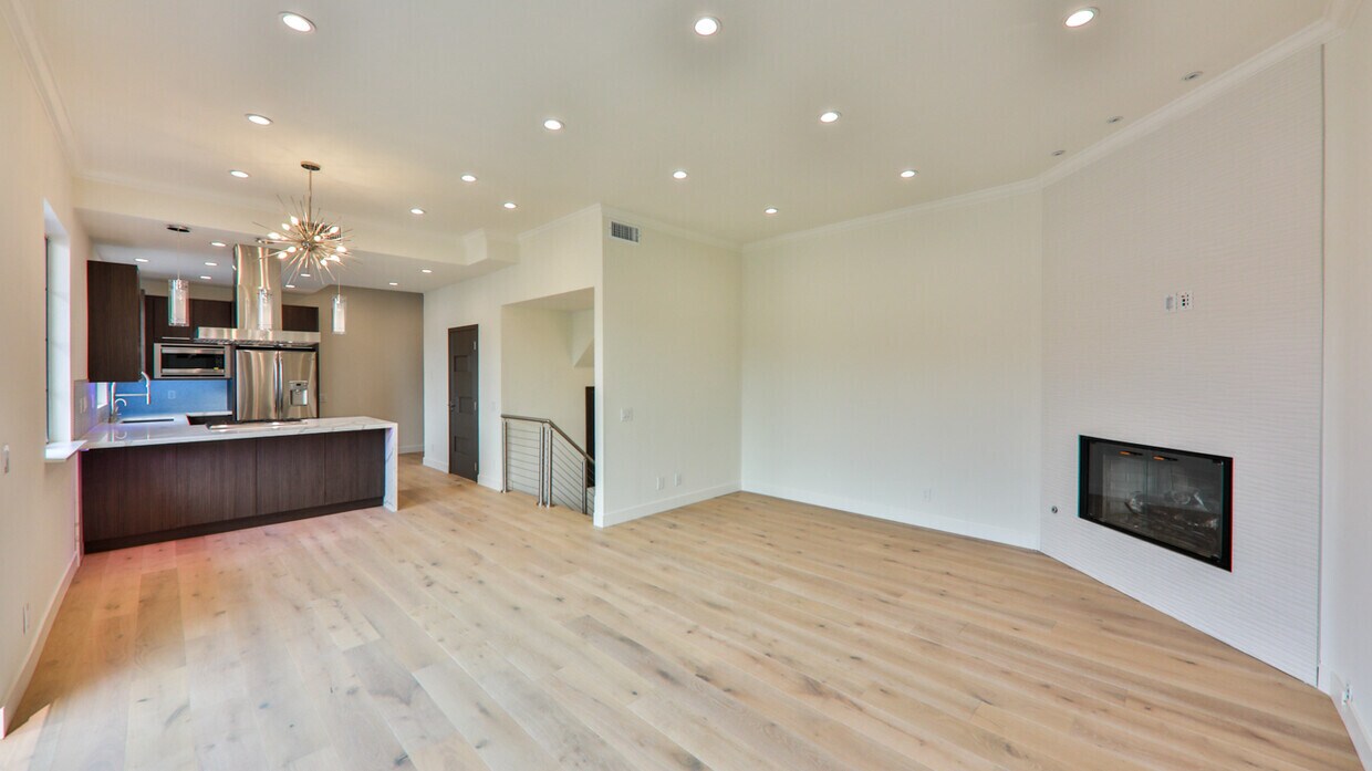 Foto principal - 7912 Blackburn Ave