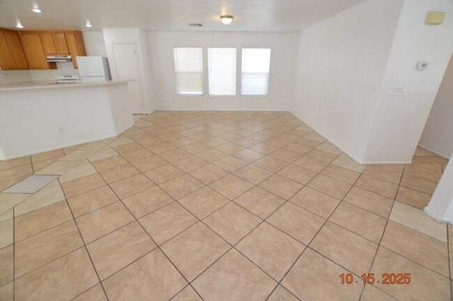 Building Photo - 3969 N Jazzy Ginger Ct