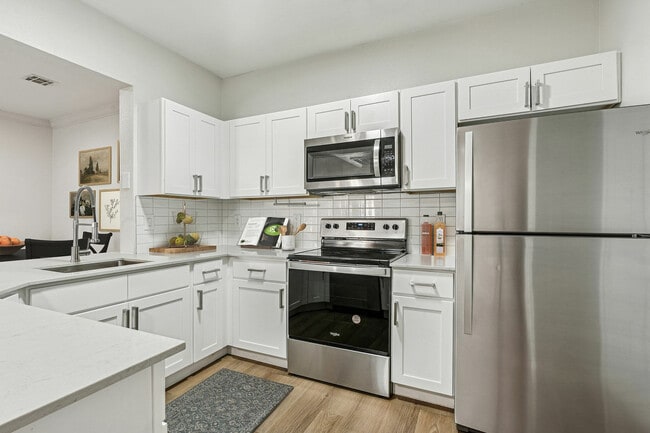 Kitchen - Lantower Round Rock