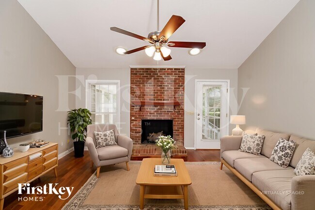 Foto del edificio - 6706 River Hills Dr