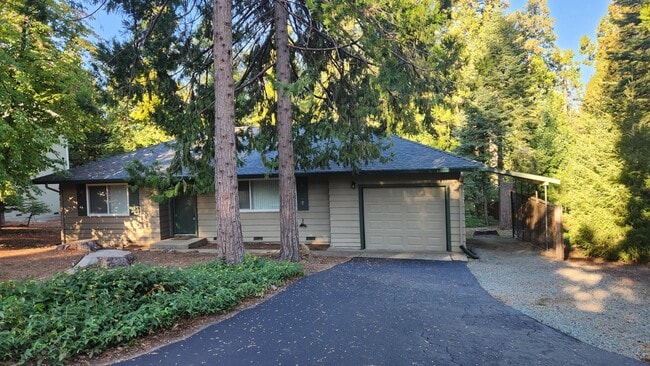 Building Photo - 24160 White Fir Dr