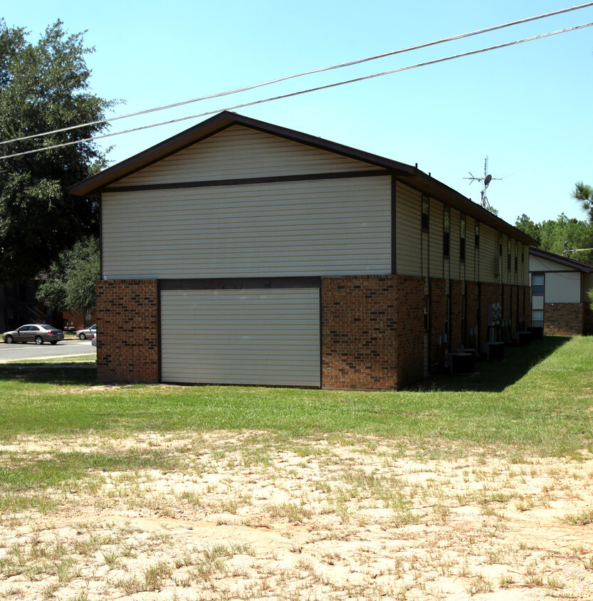 Building Photo - Blanchard Place Apartments