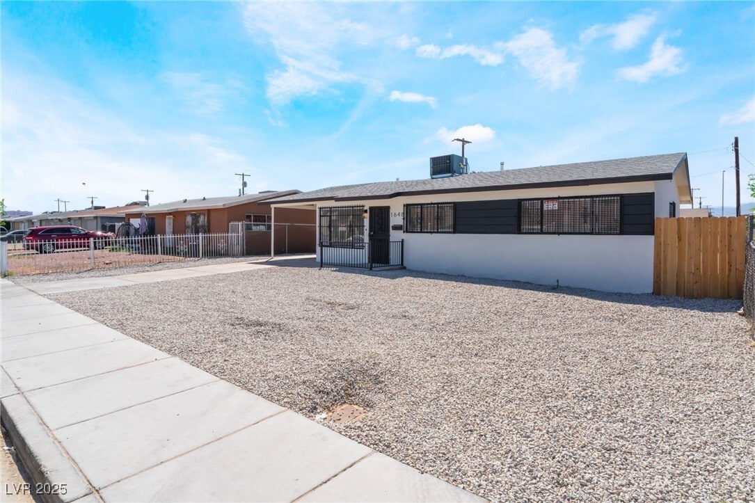 Foto principal - 1648 J St