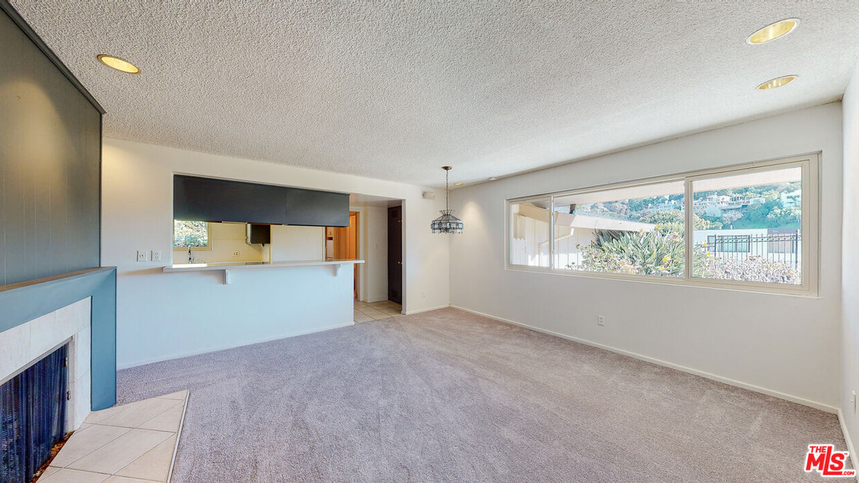 Foto principal - 9258 SWALLOW Dr