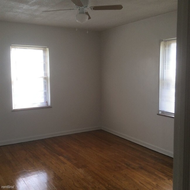 Foto del edificio - 2748 Noble Rd