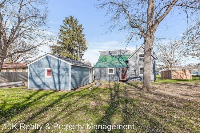 Building Photo - 4 br, 2 bath House - 211 11th Ave N