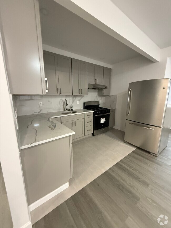 Building Photo - 55 Highlawn Ave