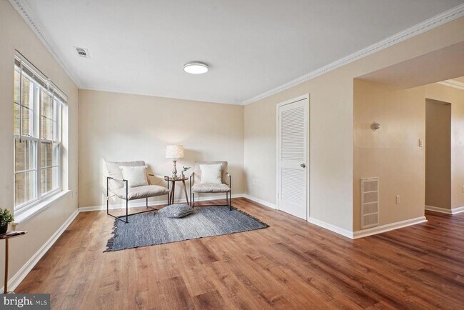 Foto del edificio - 9497 Linden Leaf Ct