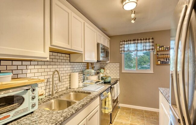 Foto del edificio - 4734 Willow Mist Dr