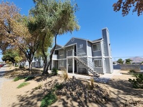 Building Photo - 1872 Dwarf Star Dr