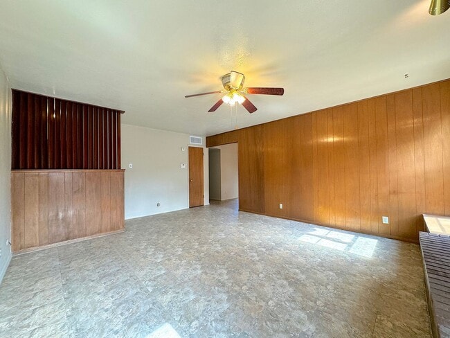 Foto del edificio - East El Paso 4 bed Refrig A/C